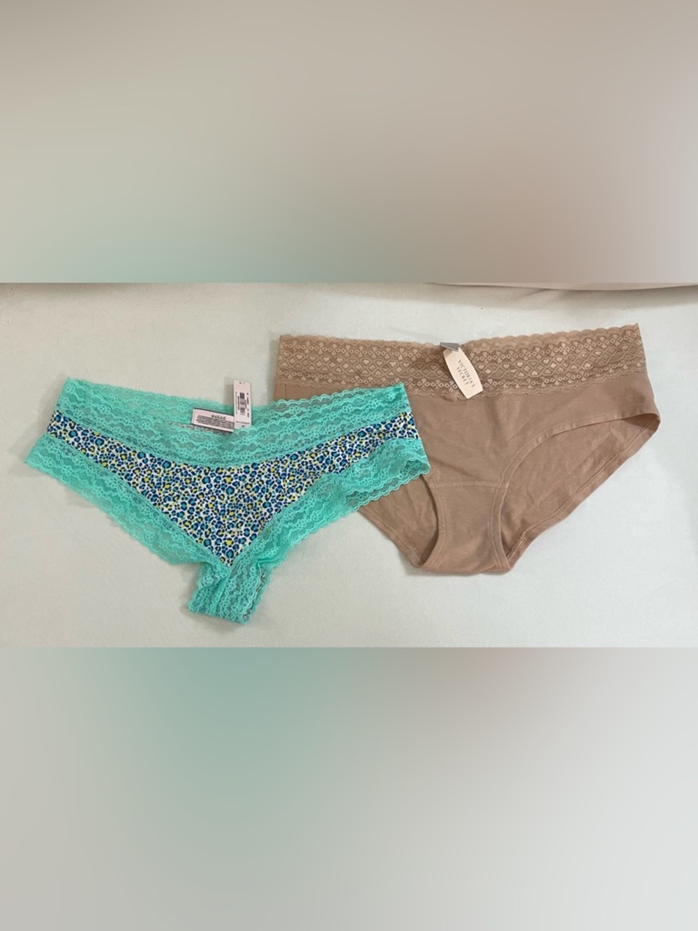 Victoria's Secret NWT Lace Trim Panties in Aqua Blue, Tan Size L